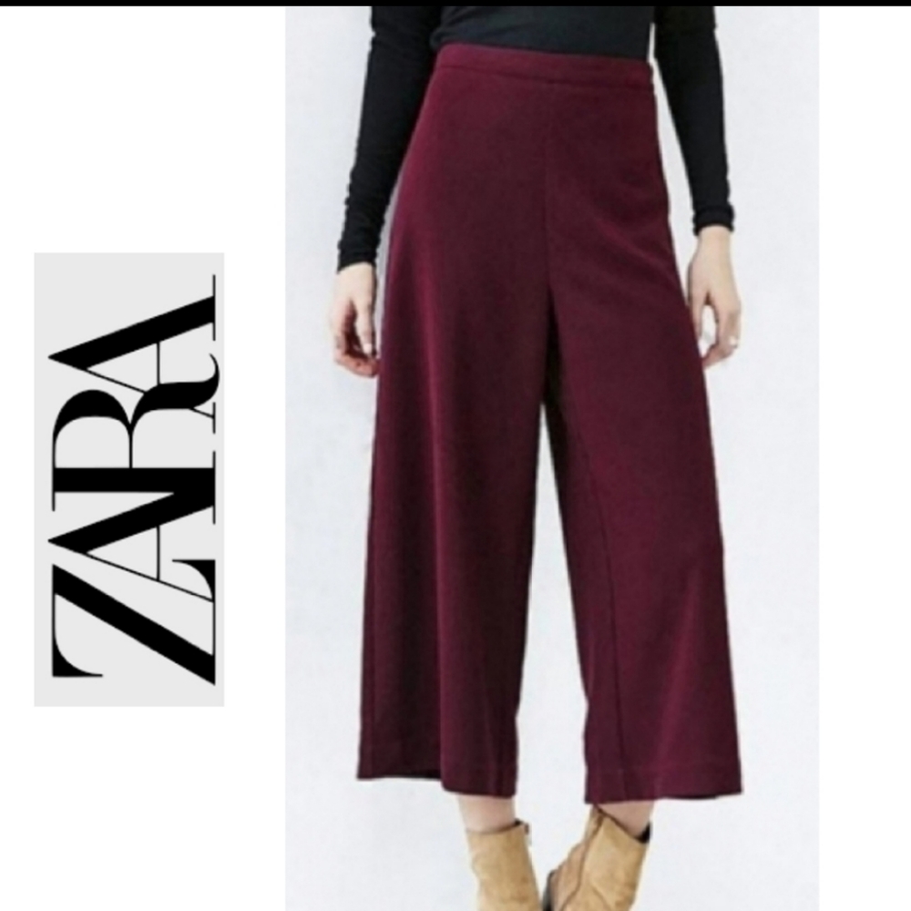 Zara 🌷 Wide- Legged Burgundy Pants